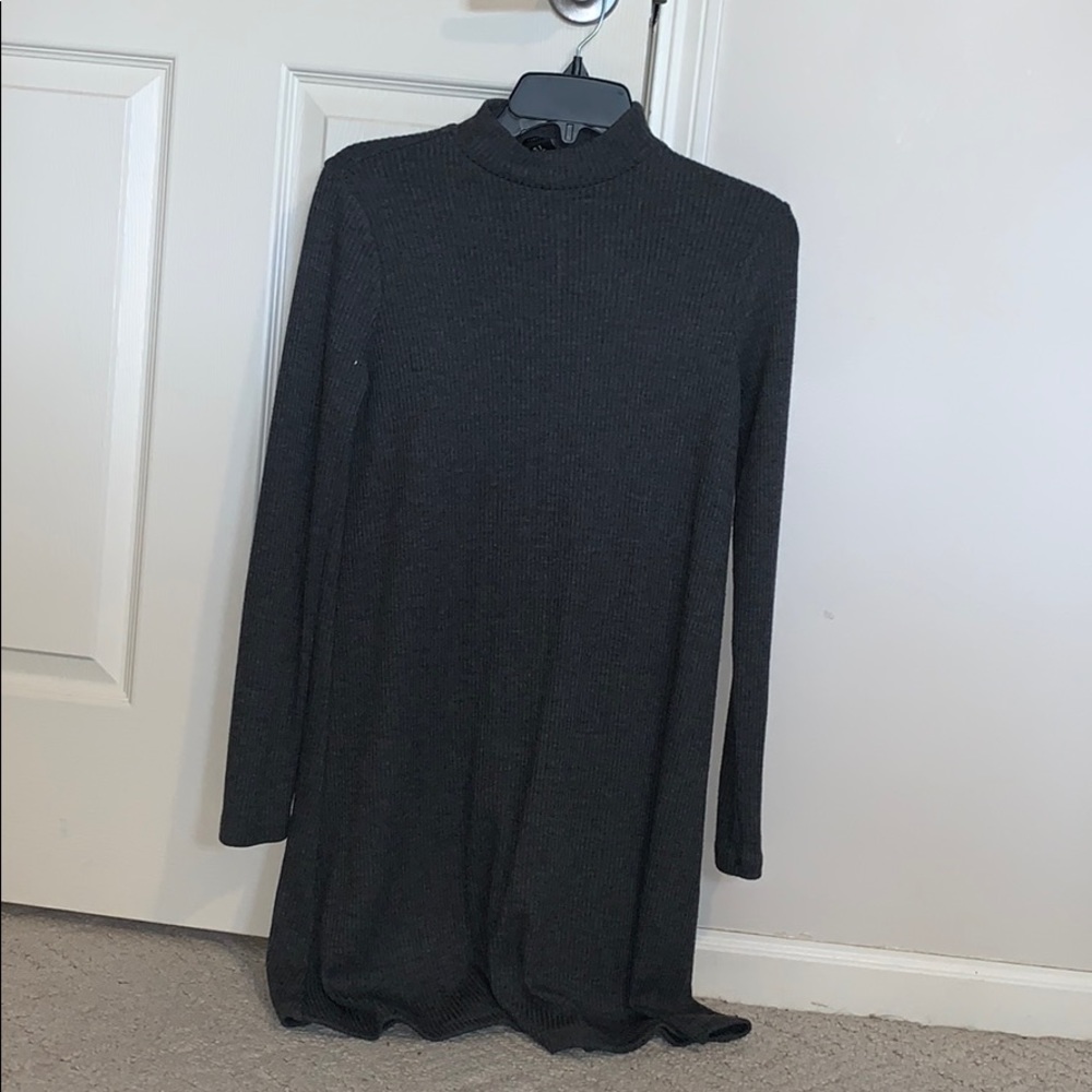 Mid-Thigh Length Long-Sleeved Winter Dress